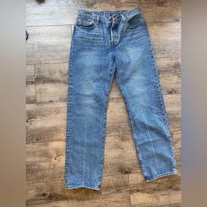 Levi's premium women’s  Blue Jeans Big E tab
